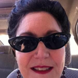 Meet your Posher, Cynthia